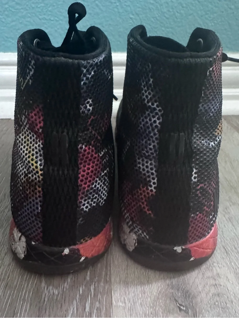 NOBULL graffiti high top training shoes women’s size 9